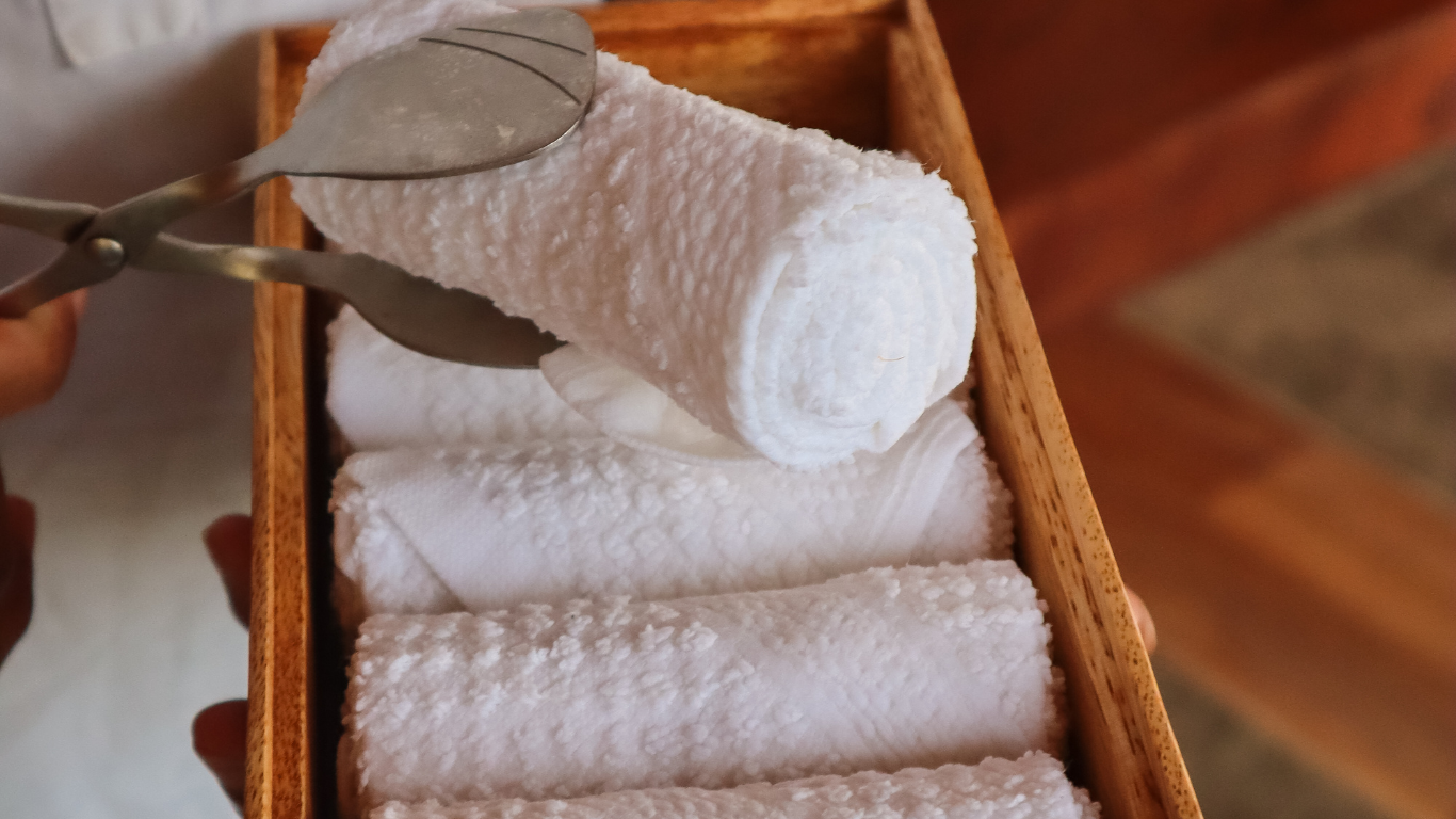 Compact and soft face towel made from ring-spun cotton — ideal for hospitality use and quick guest turnover.